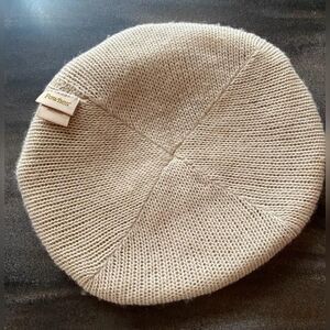 Fownes Hat Beret Womens One Size Beige Knit Acrylic Winter Warm Soft Stretch